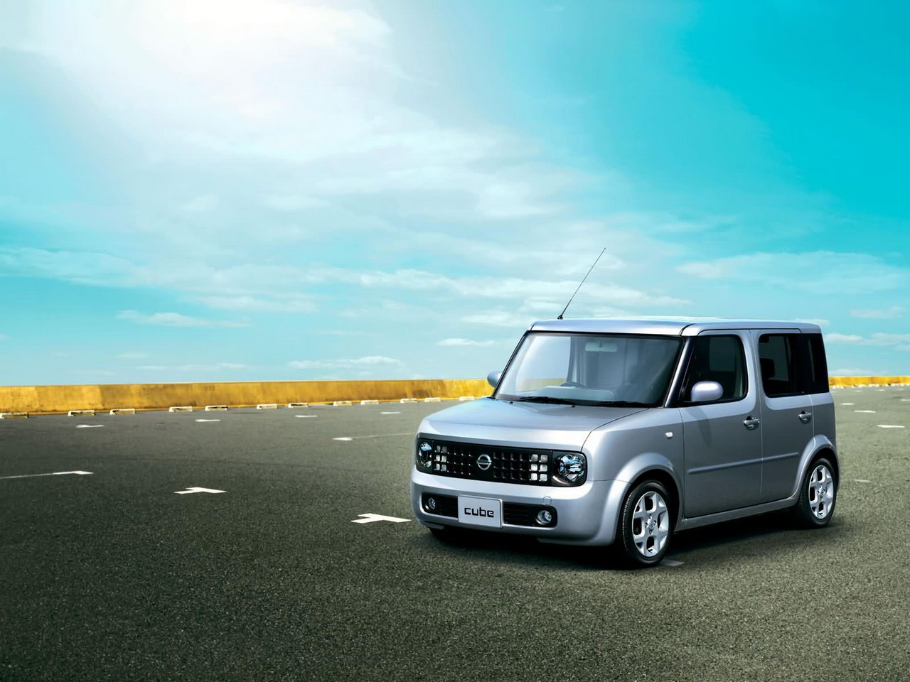 Nissan Cube 2003 030.jpg